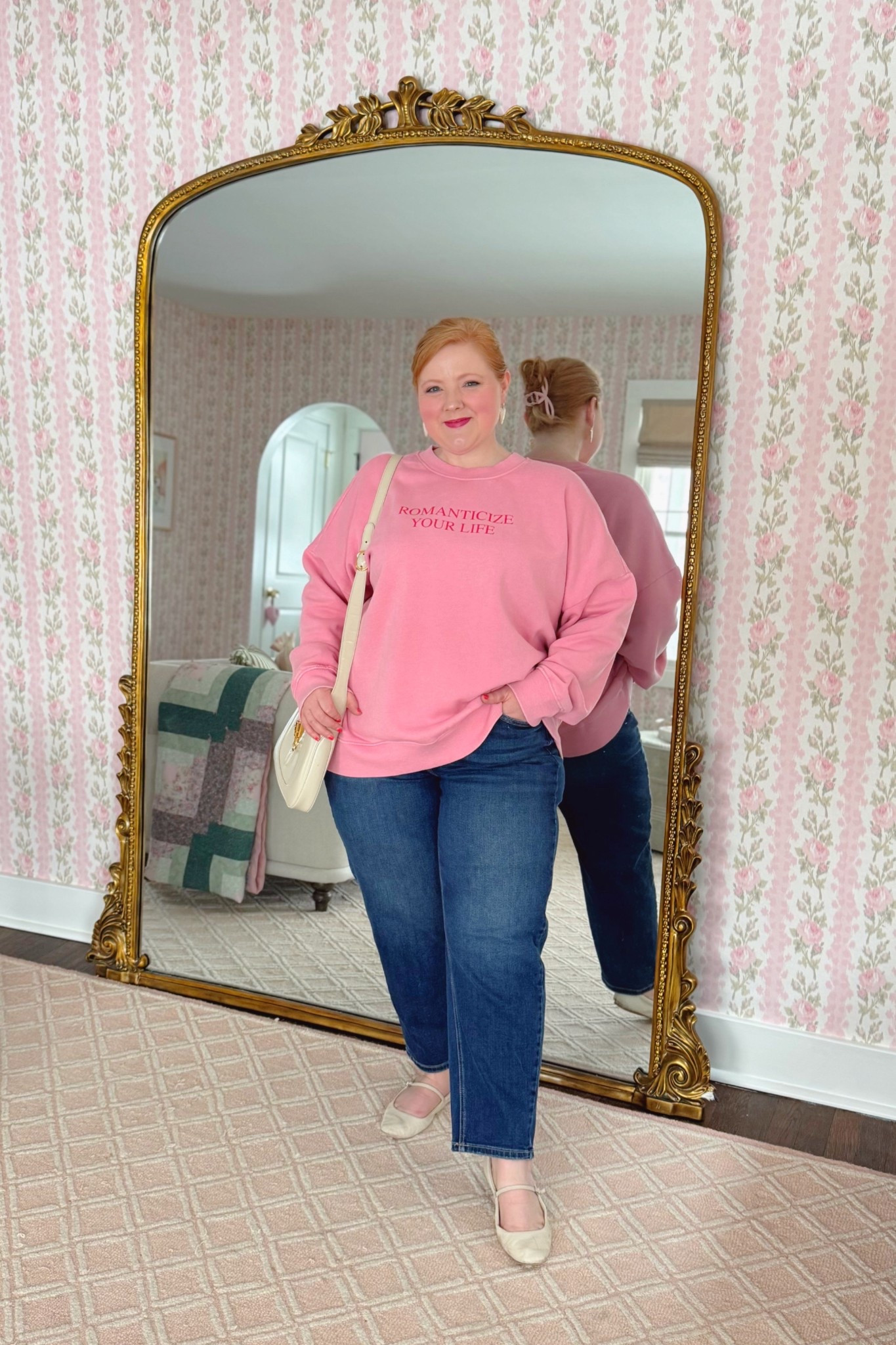 Casual Valentine’s Day Outfit 🩷❤️

Ulla Popken Sweatshirt size 16/18 (35% OFF with code WWWULLA)
Maurices Jeans size 31
Gucci Jackie 1961 Bag
Dolce Vita Mary Jane Flats

#LTKValentine #LTKootd #LTKPlusSize