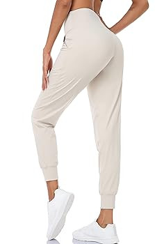 Oalka Women's Joggers High Waist Yoga Pockets Sweatpants Sport Workout Pants | Amazon (US)