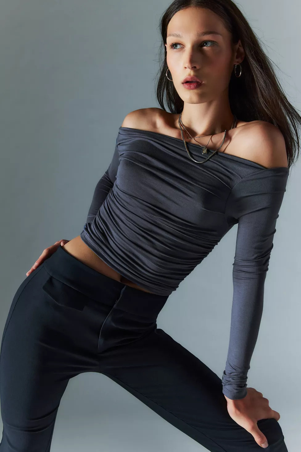 Silence + Noise Hadley Asymmetrical Off-The-Shoulder Top | Urban Outfitters (US and RoW)