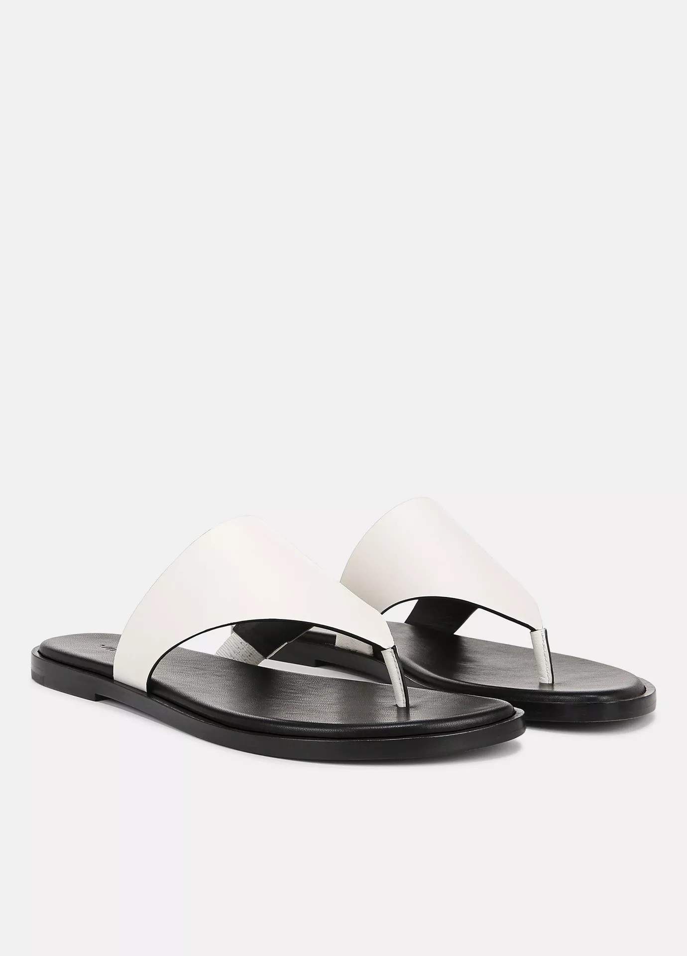 Ellis Leather Thong Sandal | Vince LLC