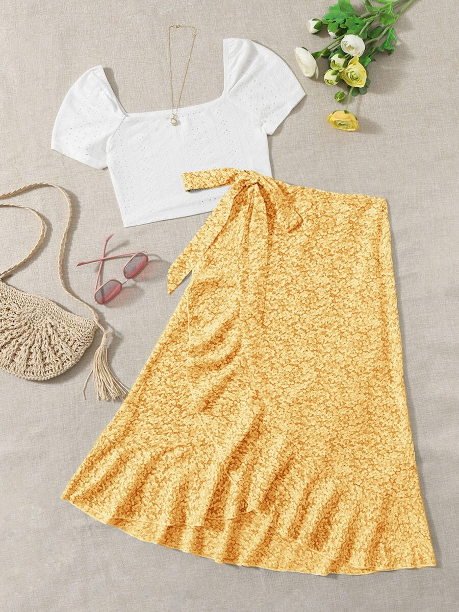 SHEIN WYWH Square Neck Tee & Ditsy Floral Print Knot Side Ruffle Hem Skirt | SHEIN
