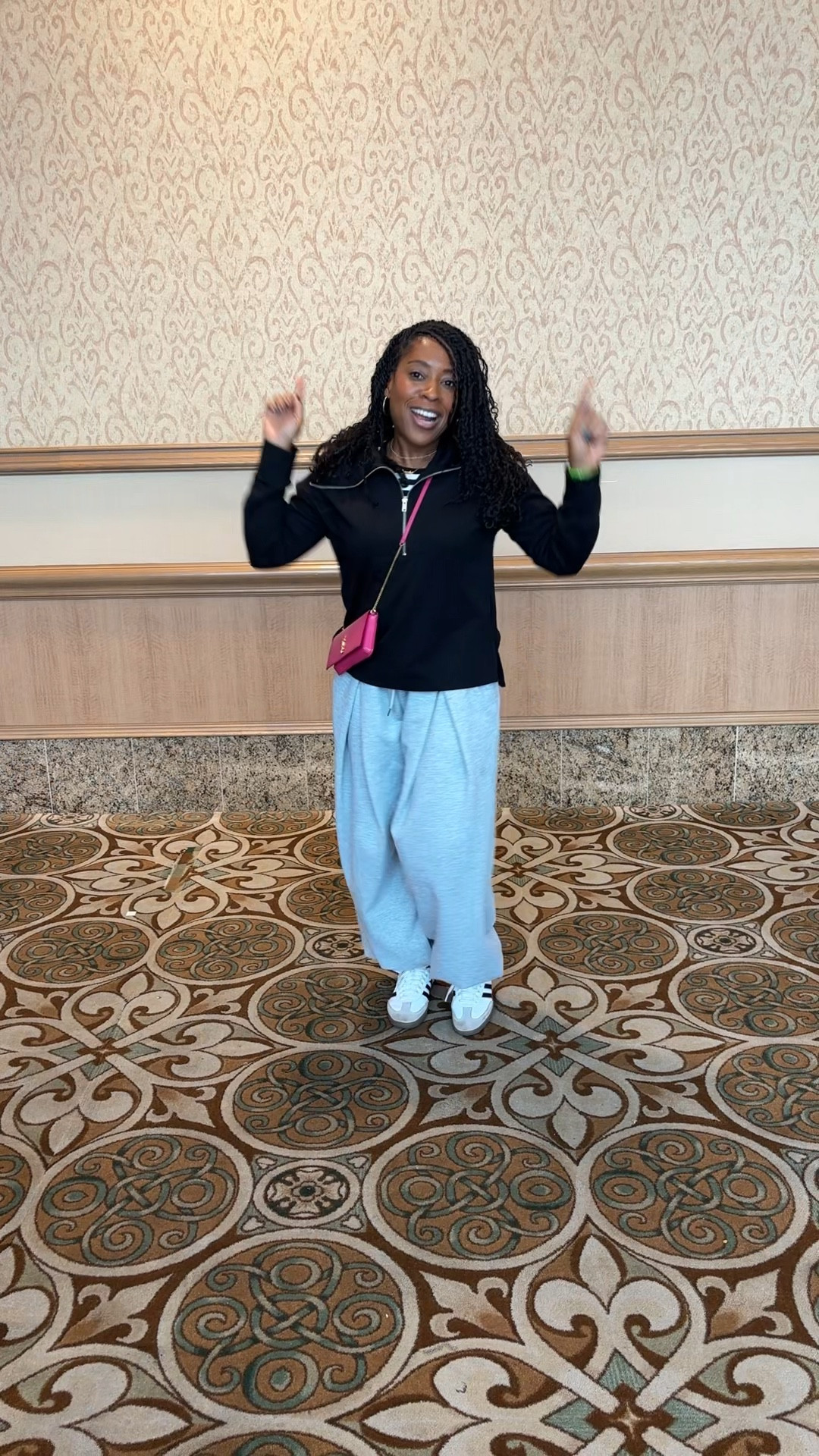 What I wore as a dance mom to the cheer comp!  #comfyoutfit #OOTD #momoutfit 

#LTKmomlife #LTKootd #LTKFindsUnder100