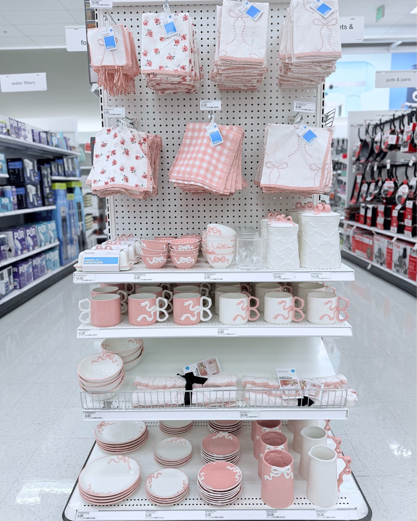 Target ✨ new bow 🎀 dining collection

#LTKSeasonal #LTKHome #LTKU