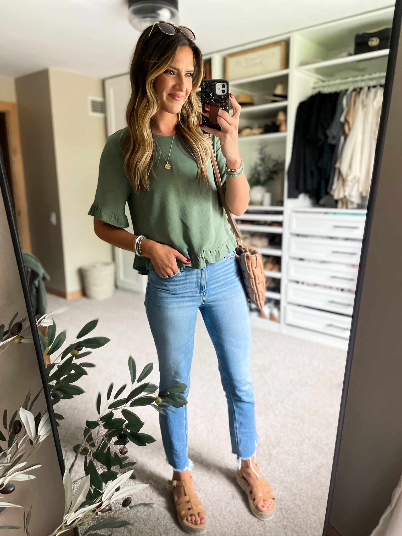 Todays church outfit 

Top - medium 
Jeans - 27 
Linking similar shoes 

#LTKFind #LTKstyletip #LTKunder50