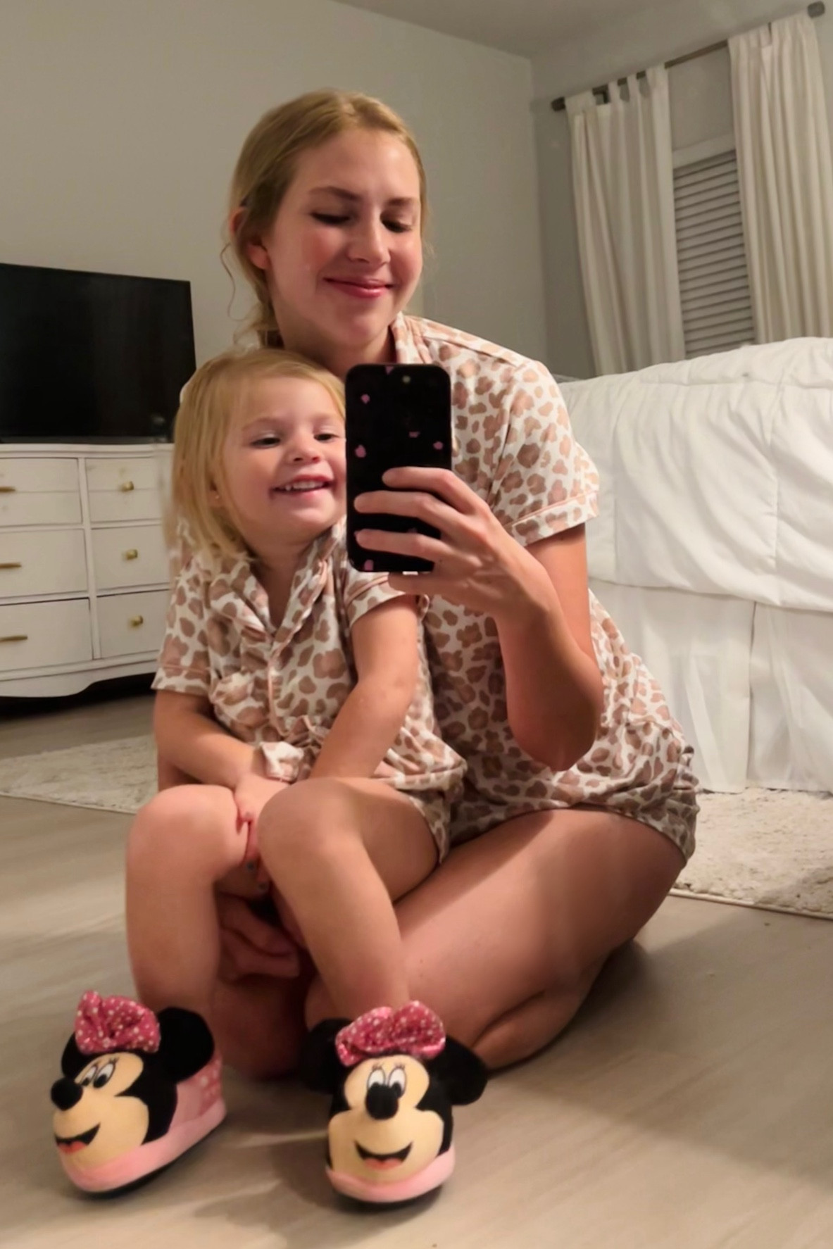 Mommy and me leopard matching pajamas 💕
mommy & me/ matching pj set/ leopard/ animal print/ toddler girl pjs/ little girl pjs/ women’s pjs/ tjmaxx 

#LTKBaby #LTKKids #LTKFamily