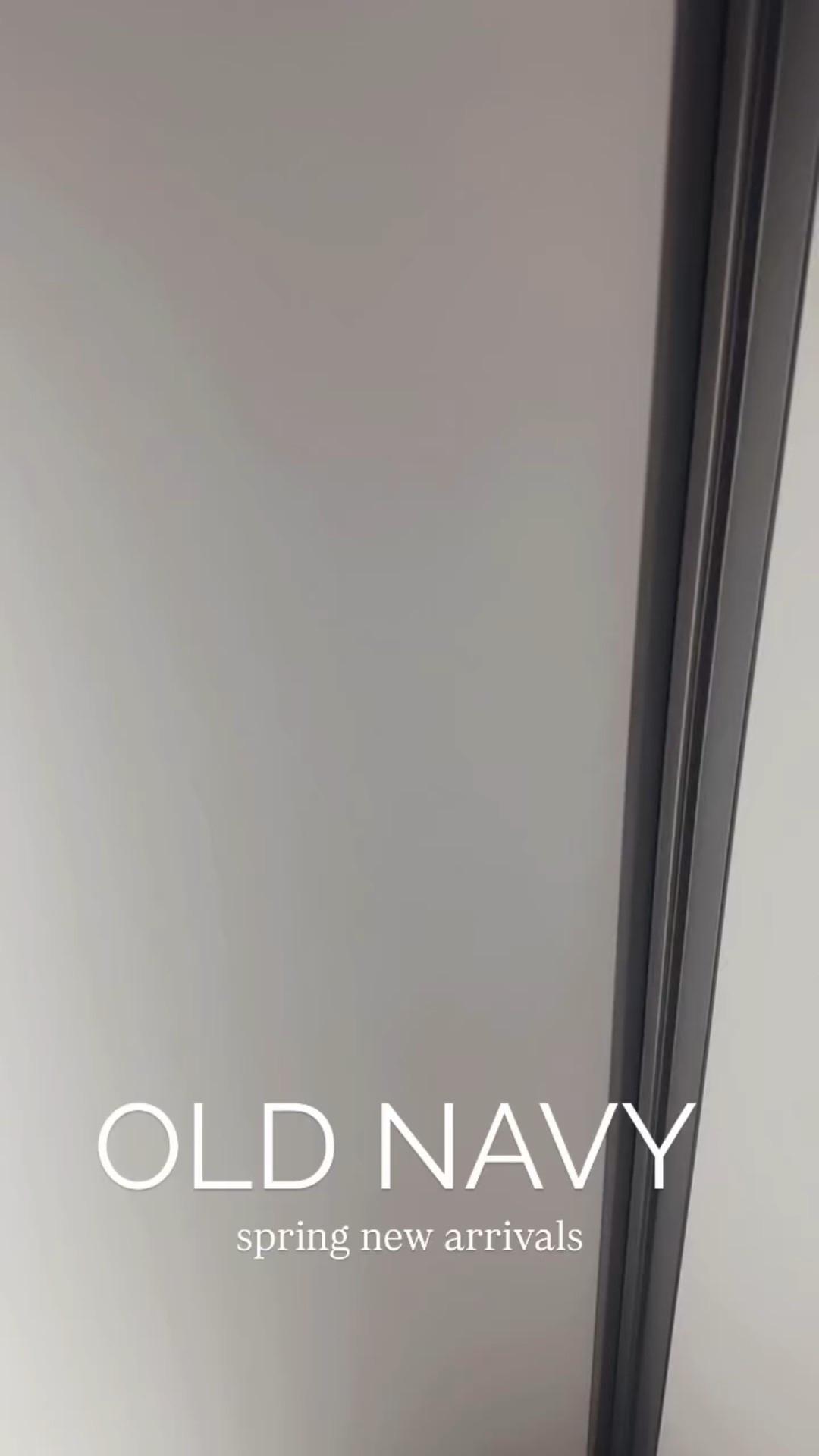 Old Navy spring new arrivals are so good!! 👏🏻👏🏻👏🏻
All the colors are bright and fun, easy to style and EXTREMELY comfortable! 🙌🏻

#oldnavy #springstyle #momstyle #newarrivals #springoutfit