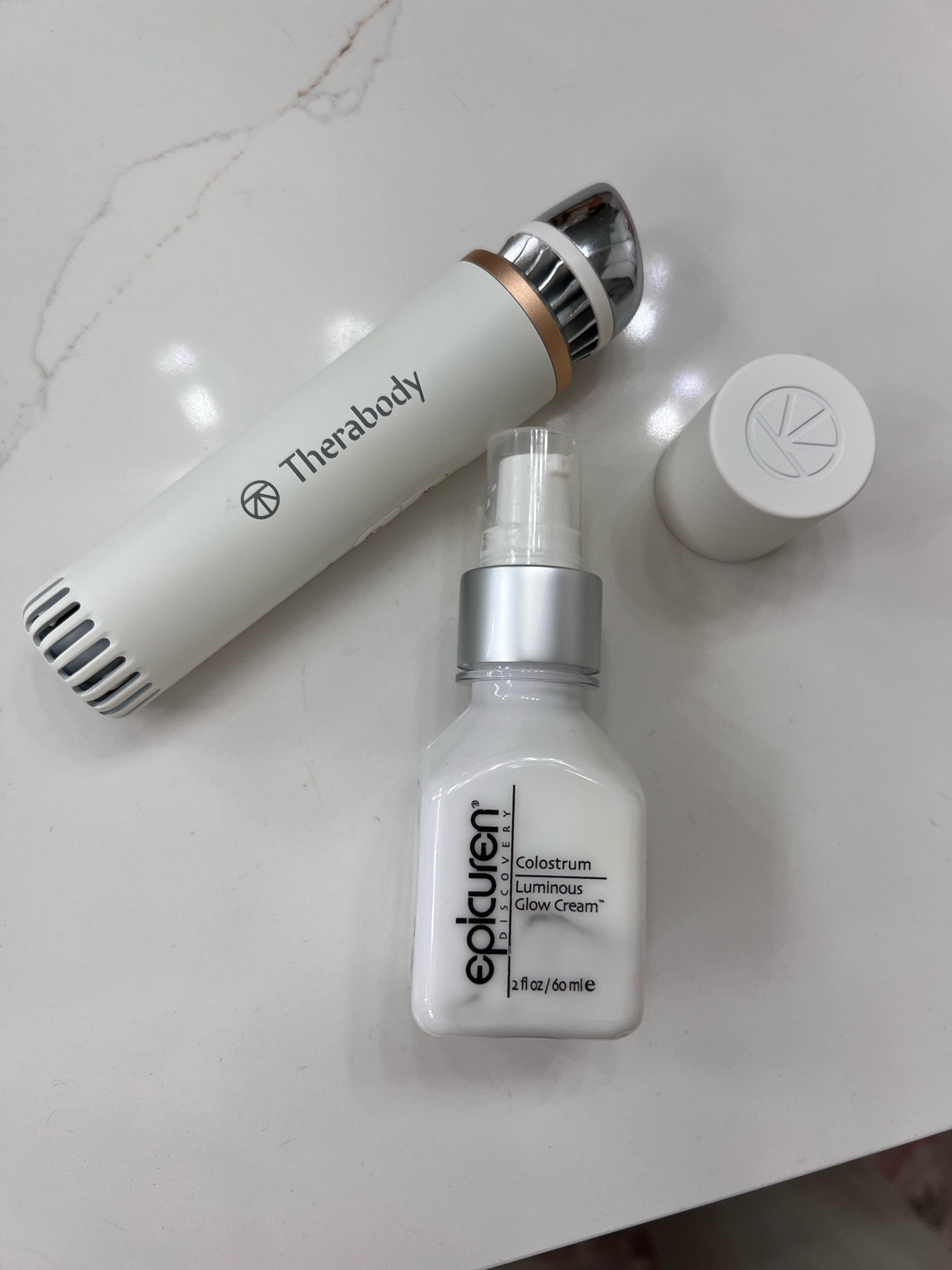 Two favorites ❄️🤍🔥

#beautybuys #beauty #therabody #epicuren #favorites #beautyfavorites 

#LTKGiftGuide #LTKHome #LTKBeauty