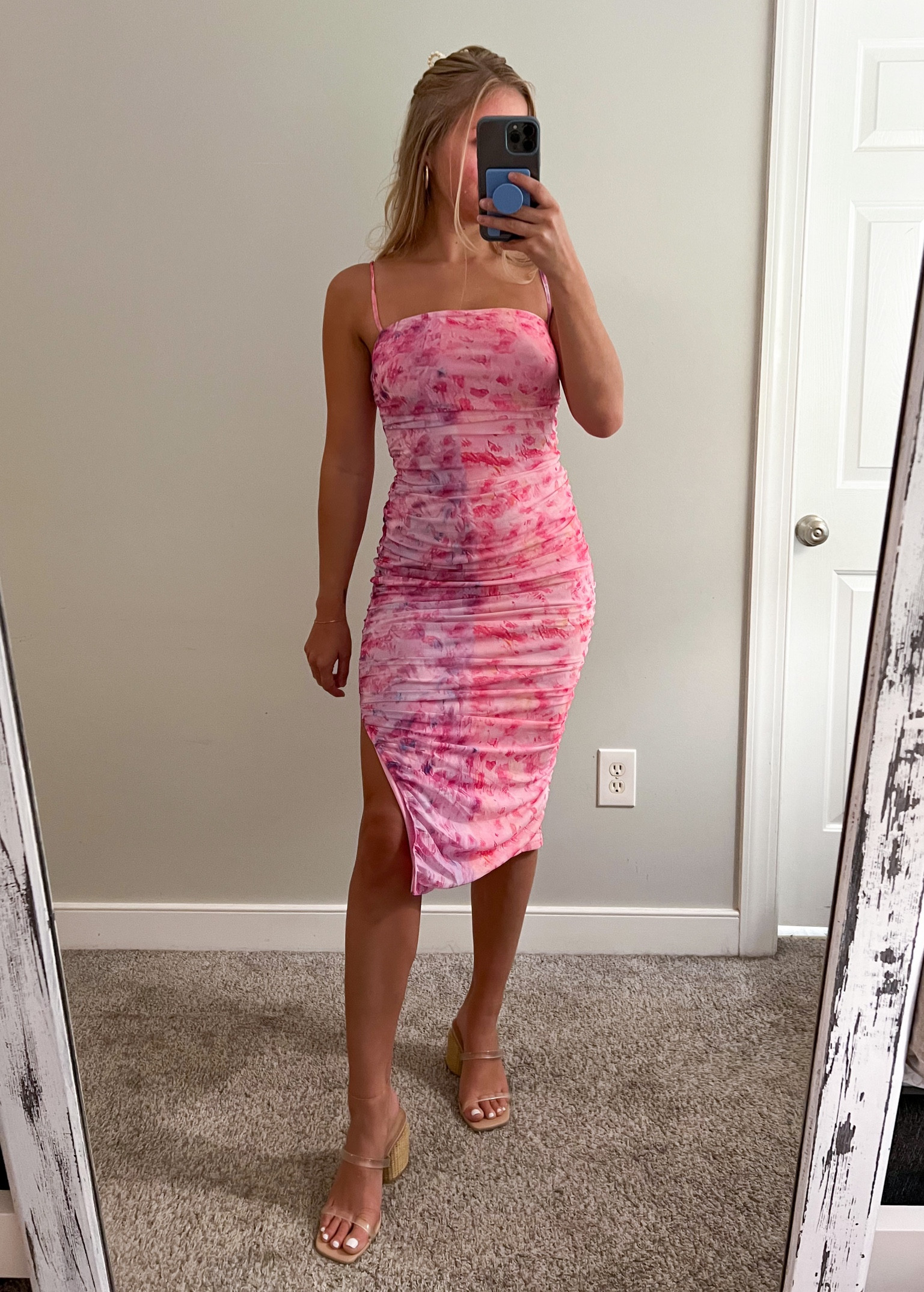 The most PERFECT wedding guest dress on Amazon and super affordable! 
#summerwedding 
#summerweddingguest #weddingoutfit 
#summerweddingoutfit 
#amazonfashion #amazonfinds #amazondress #bodycondress #summerdress 

#LTKunder50 #LTKwedding #LTKFind