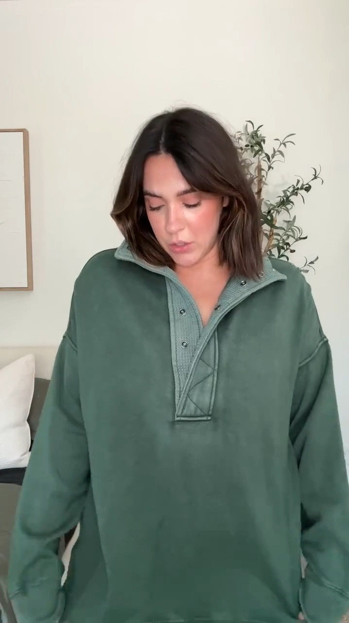 The best selling snap quarter sweatshirt is back! They have neutral colors in stock for fall! On major sale for LTK fall sale! Copy code by tapping on the product and apply in checkout! 

Easy casual comfortable mom look
Sweatshirt and leggings 
Size M

LTK fall sale, midsize style, size 10, apple shape, affordable fashion, aerie fashion, fall fashion

#LTKStyleTip #LTKFallSale #LTKSaleAlert