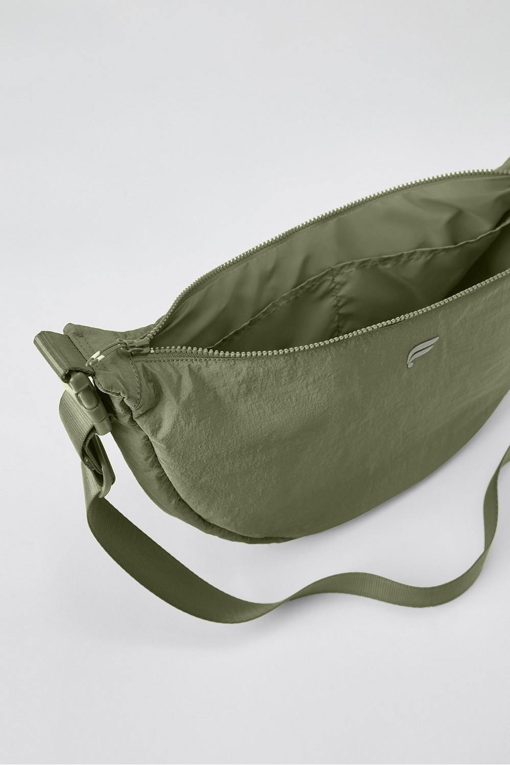 The Large Sling Bag Crinkle | Fabletics