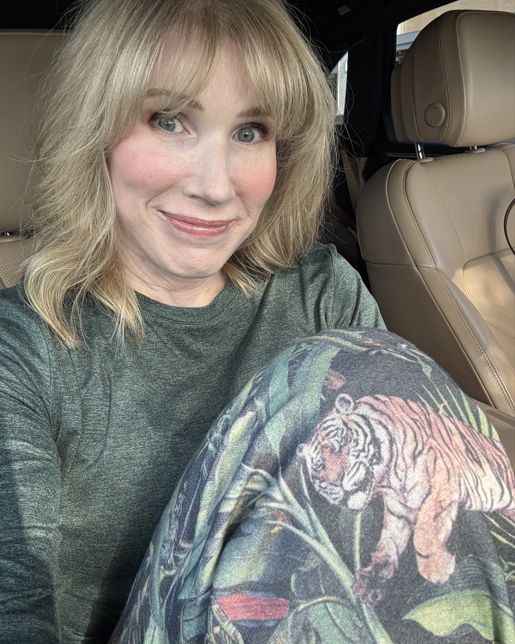 I found I am an inverted triangle body shape and so I’m supposed to be wearing pants that have prints or are more attention drawing to balance out my broader shoulders. I’m also in a tiger phase so when I saw these, I took the risk! #aviatornation #sweatoutfit

#LTKOver40 #LTKActive #LTKSeasonal