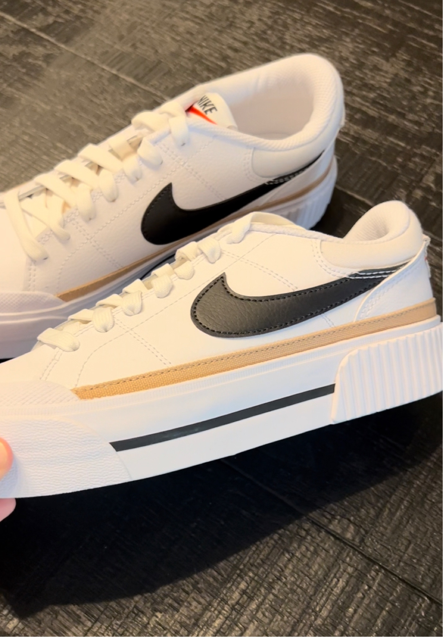 The perfect fall shoe😍

#LTKSeasonal #LTKshoecrush #LTKstyletip