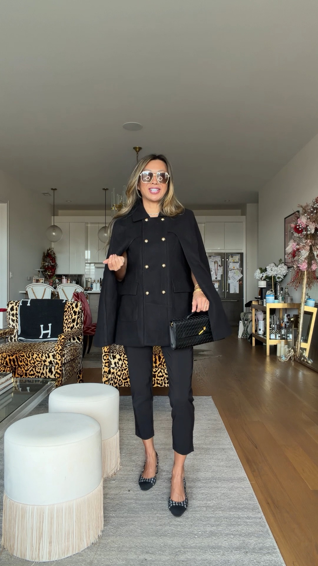 Great wool cape, high waisted pants, full Amazon look with accessories. Size small in all 

#LTKFindsUnder100 #LTKHoliday #LTKStyleTip