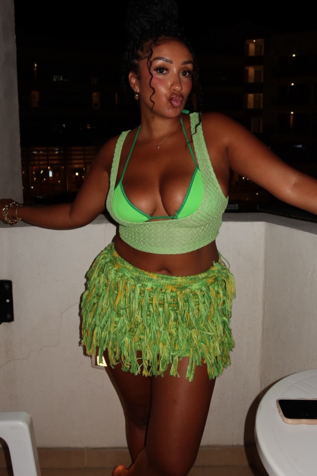 💚🌴

#LTKFashionMonth #LTKpartywear #LTKcurves