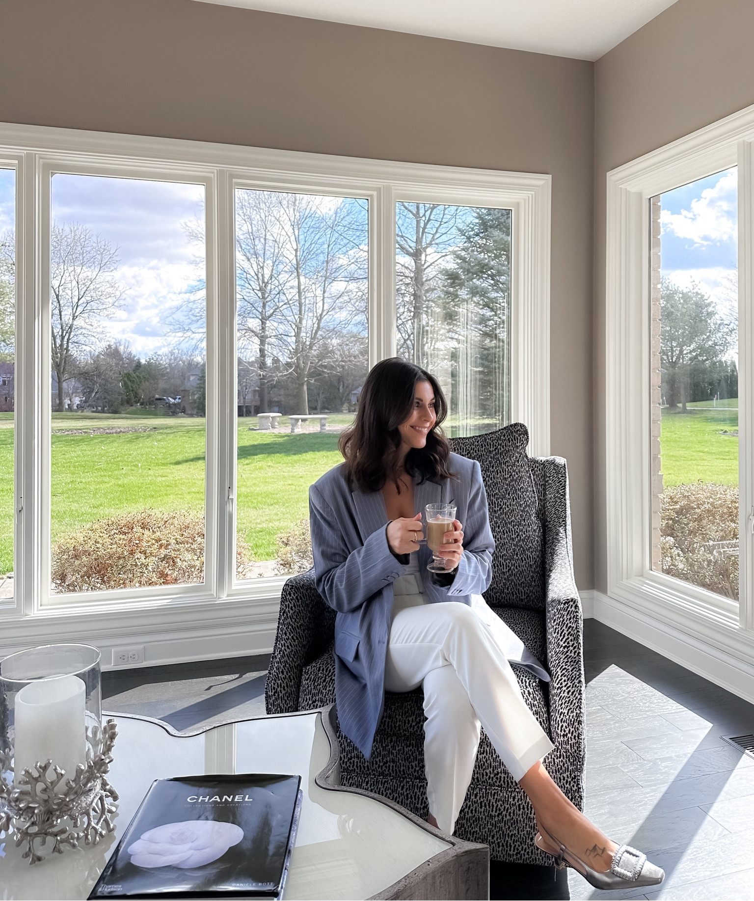 The Noli Shop Spring Collection has the cutest workwear, activewear, & sleepwear!🌷

I’m obsessed with this ‘Silver Metallic Pinstripe Zurich Oversized Blazer’. AND it’s currently 51% off! 

I’m wearing size small & it fits perfectly oversized.

I will be wearing this A LOT to work this spring & summer! 👩🏻‍💼💼

You can shop my blazer and other @thenolishop products at the links below! 

Don’t forget to follow me to shop my favorite brands, stay up to date on current sales, & to keep up with what’s trending! 

#ad #thenolishop #springstyle #workwear #businesscasual #blazer #seasonal #pajamaset #activewear #leggings #set #sportsbra #style #fashion #under100 #sale #sweetcarolinecollection

#LTKSpringSale 

#LTKworkwear #LTKfindsunder100 #LTKSeasonal