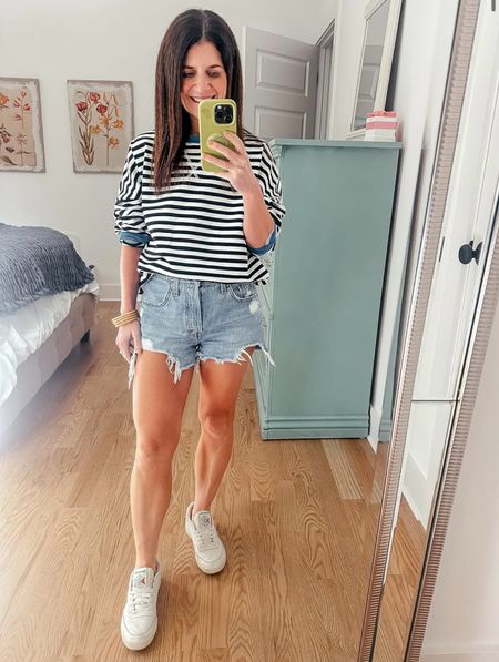 AMAZON- Outfit Idea

Jean shorts, denim shorts, Levi shorts, 501 shorts, light wash jeans shorts, distressed jean shorts, stripe sweatshirt, crewneck sweatshirt, black and white stripe sweatshirt, free people look for less, casual look, casual outfit, spring outfit, spring look, Reebok sneakers, white sneakers



#LTKSeasonal #LTKstyletip #LTKfindsunder50