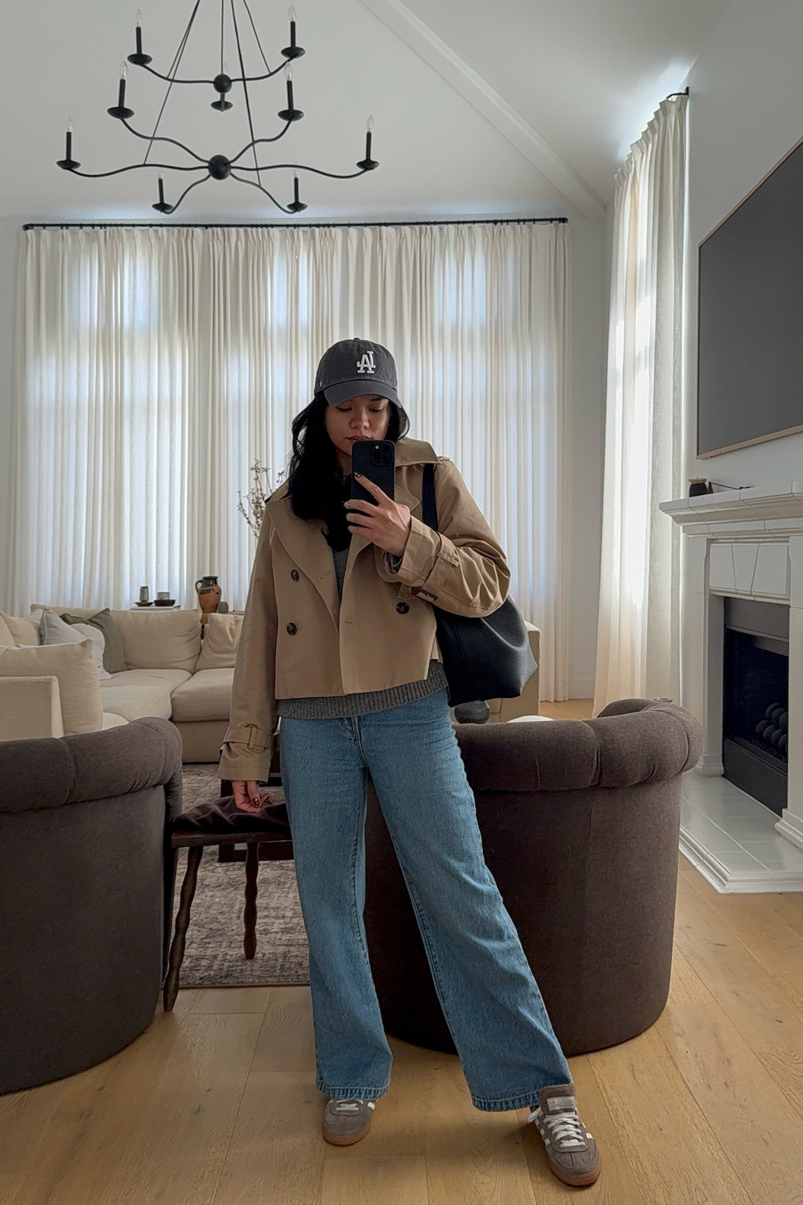 Cropped Trench Coat. Mine is from H&M last year, but they brought it back so grab it while you can! There’s also some similar options. 

#LTKStyleTip #LTKWorkwear