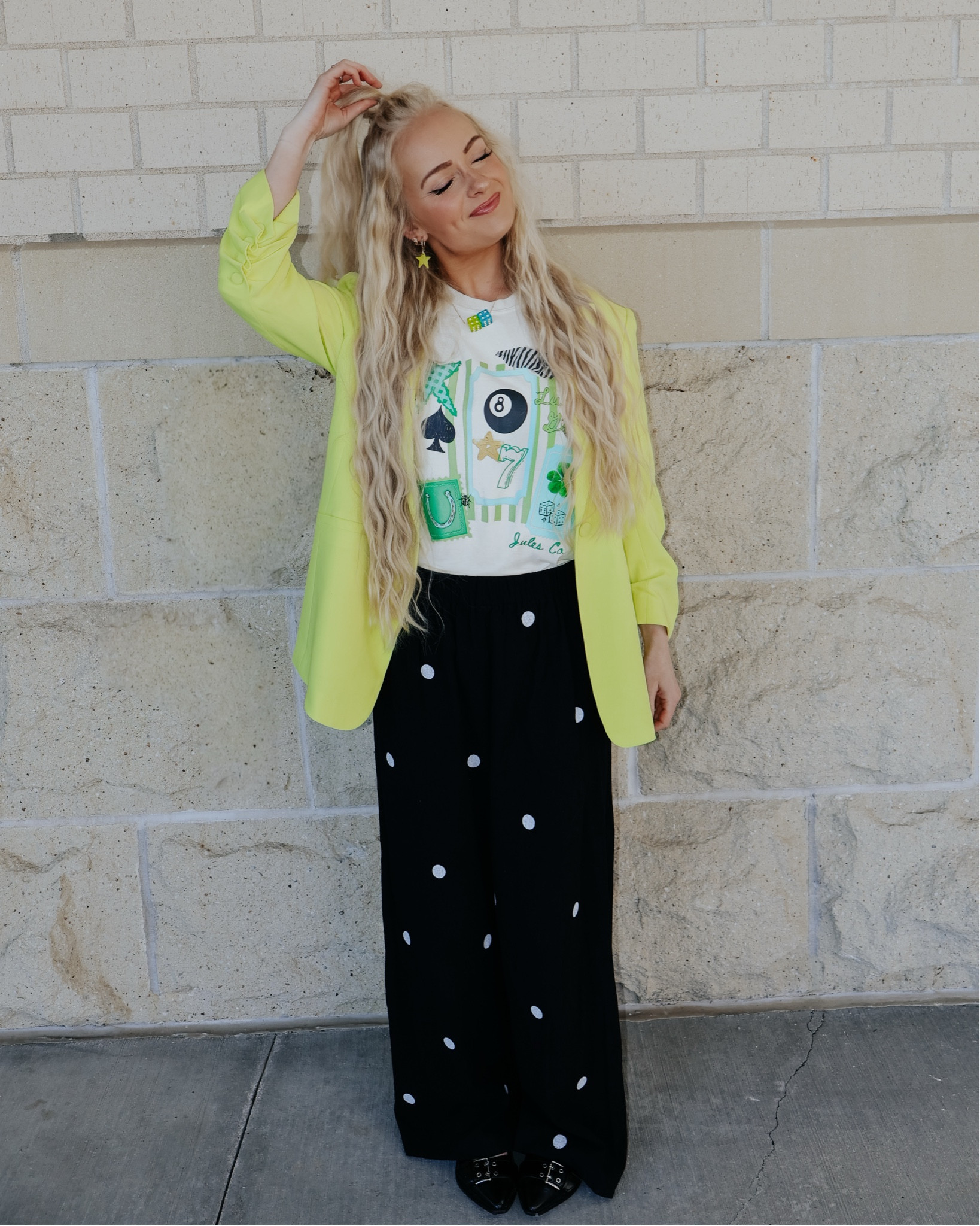 St. Patrick’s Day Outfit Inspo! ☘️🌟 
•
•
My t shirt is from Jules & Co— a small business located in KC! It is linked in my Shop My! 🫶🏻 

#LTKootd #LTKSpringSale