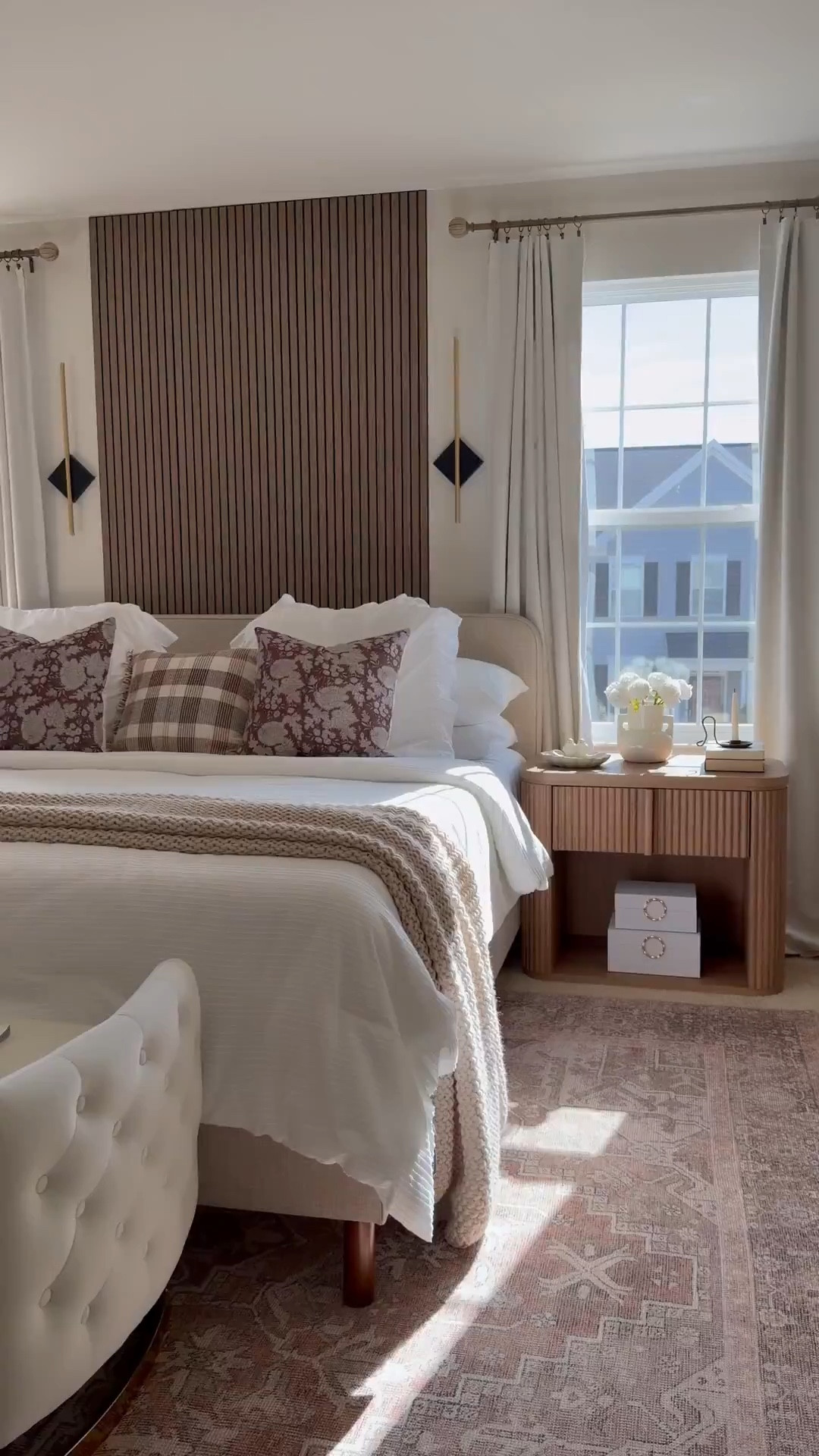 Bedroom inspiration 
Bedroom decor, home finds, home decor finds

#LTKHome #LTKSeasonal