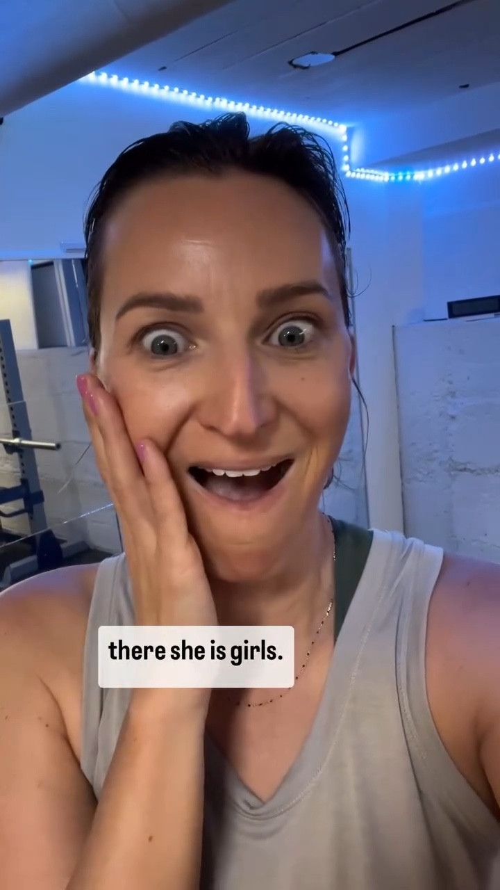 We’ve tried a lot of them, and this one just gives such a natural glow✨ without the smell and smudging of sunless tanners past. 🌟👙⛱️

#sunlesstanner #tanningfoam #glowingskin

#LTKBeauty #LTKOver40 #LTKFindsUnder100