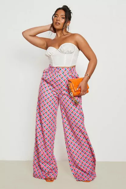 Plus Geo Print Wide Leg Trousers | Boohoo.com (US & CA)