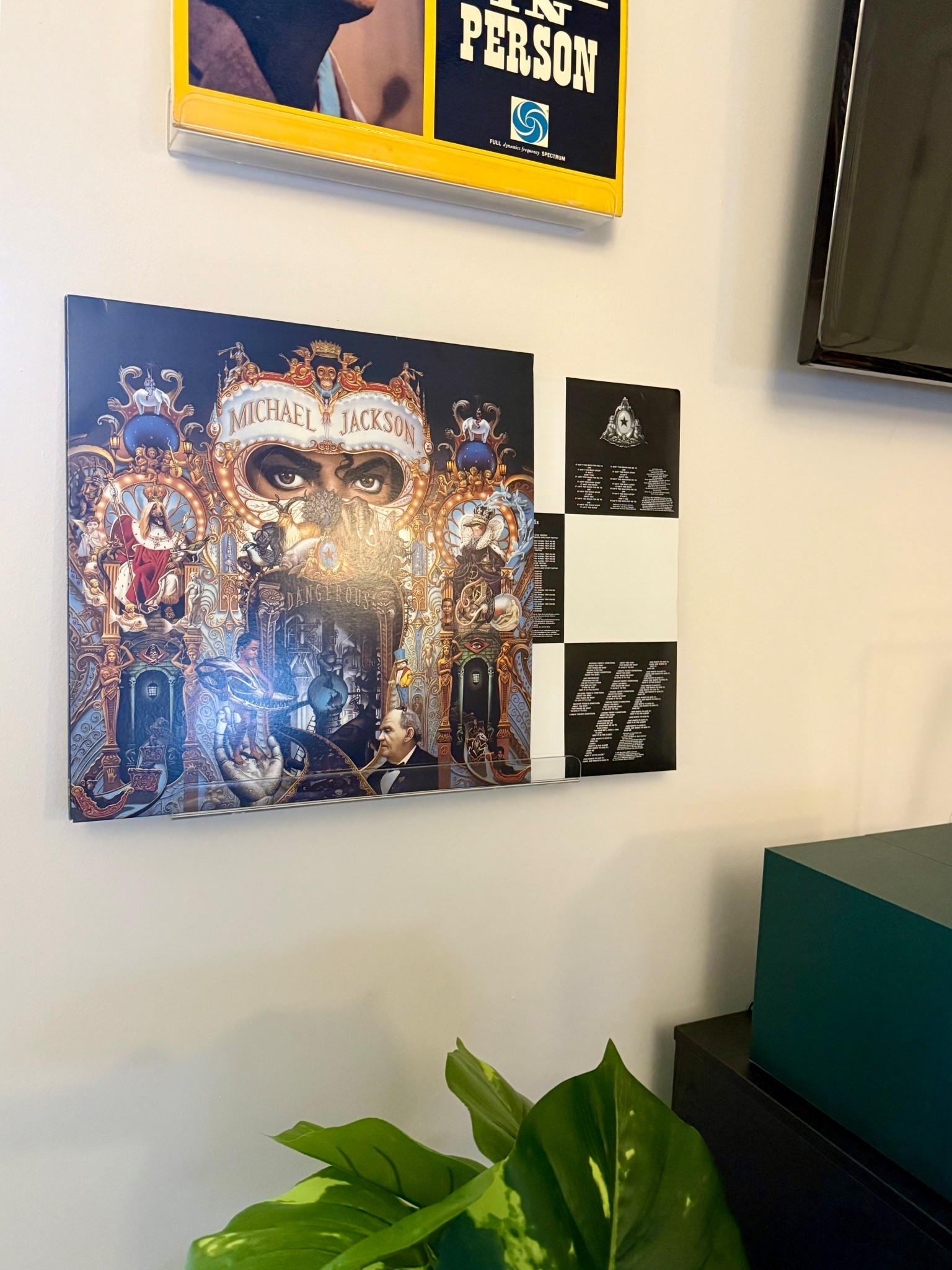 My latest Michael Jackson Vinyl!

I got this for a great deal at Walmart.

#LTKFindsUnder100 #LTKFindsUnder50