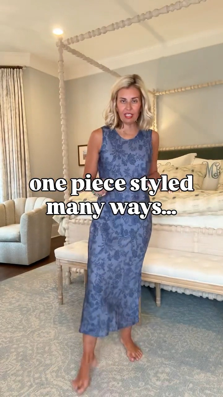 I have always loved taking a piece and styling it all the ways.  I’m in small dress.
Heels & sneakers - 8
Flats - 7 (size 1 down)
Sandal - 38.5 (size 1/2 up)

Code Catherine20 at Allie + Bess

#LTKdayinmylife #LTKootd #LTKmomlife