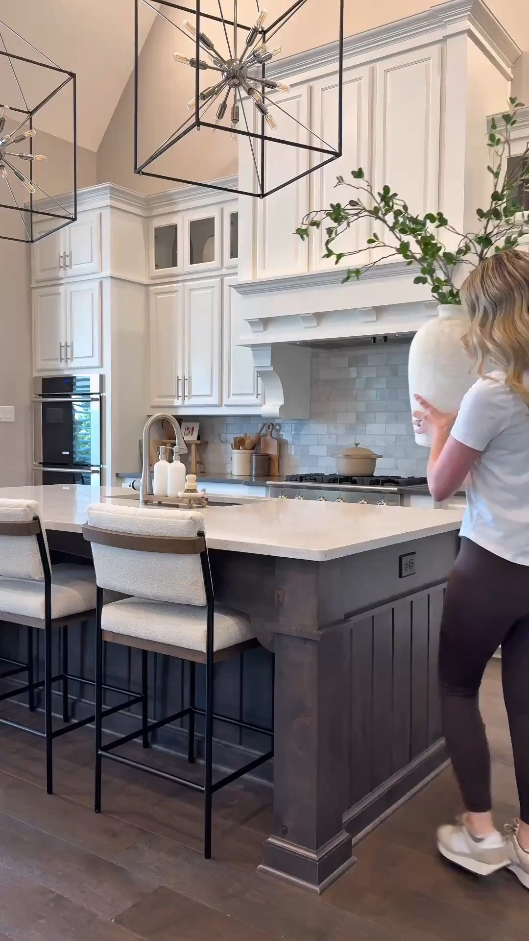 Give me all the effortless spring charm! ✨🌸 

#springhomedecor #fauxflowers #springvibes #flowerarrangement #artificialflowers #amazonhomedecor 

#LTKSeasonal #LTKHome #LTKSaleAlert