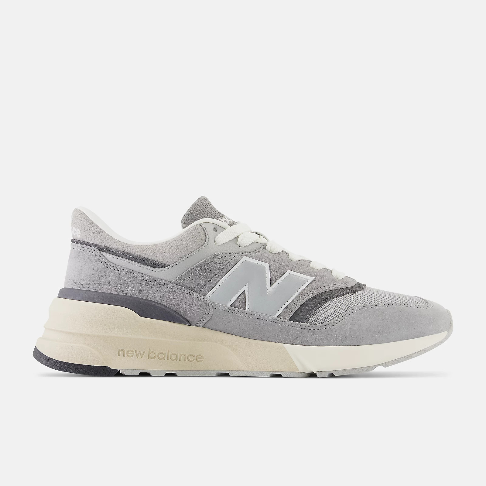997R | New Balance Athletics, Inc.
