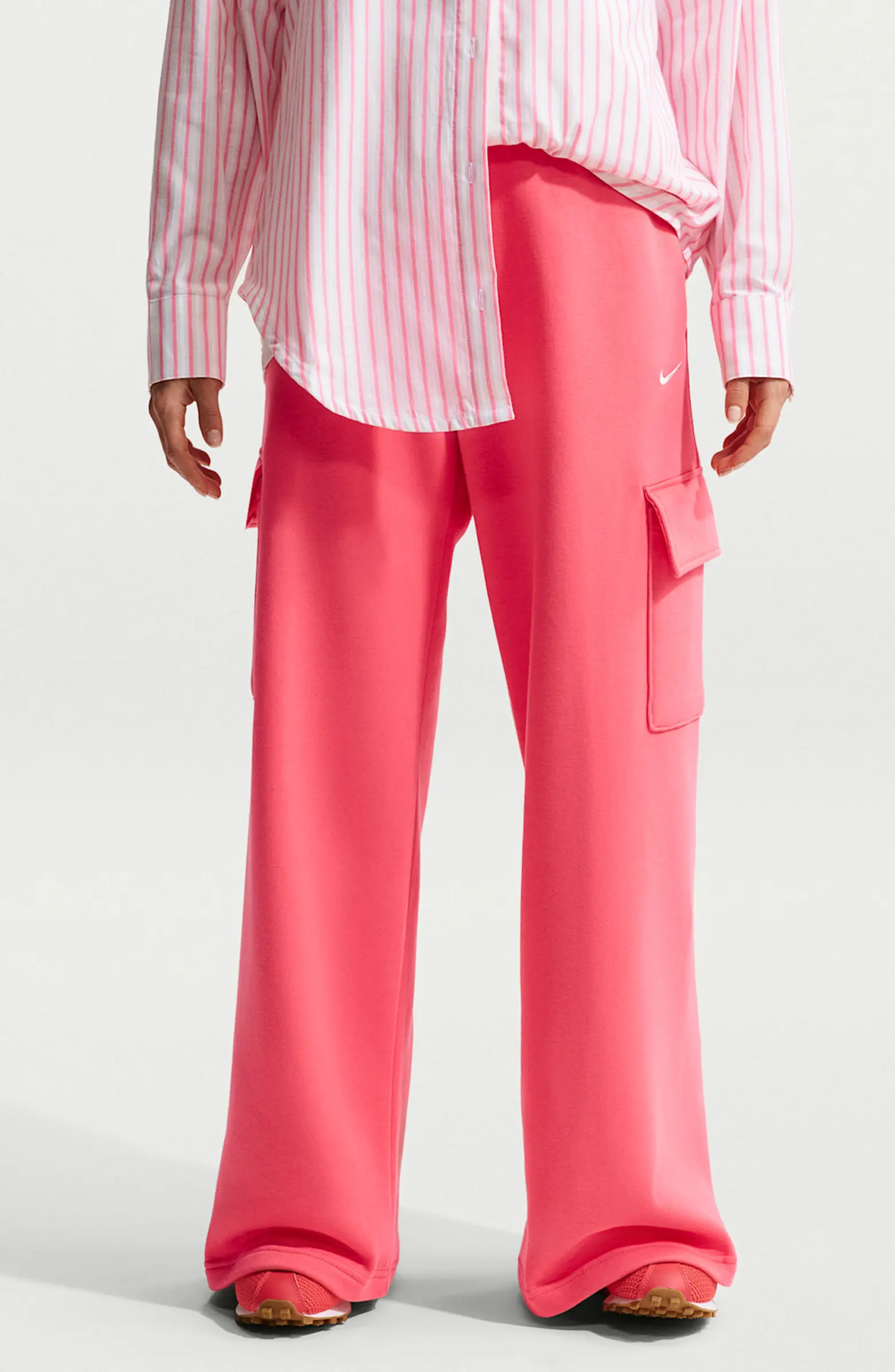 Sportswear Phoenix Fleece Wide Leg Cargo Sweatpants | Nordstrom