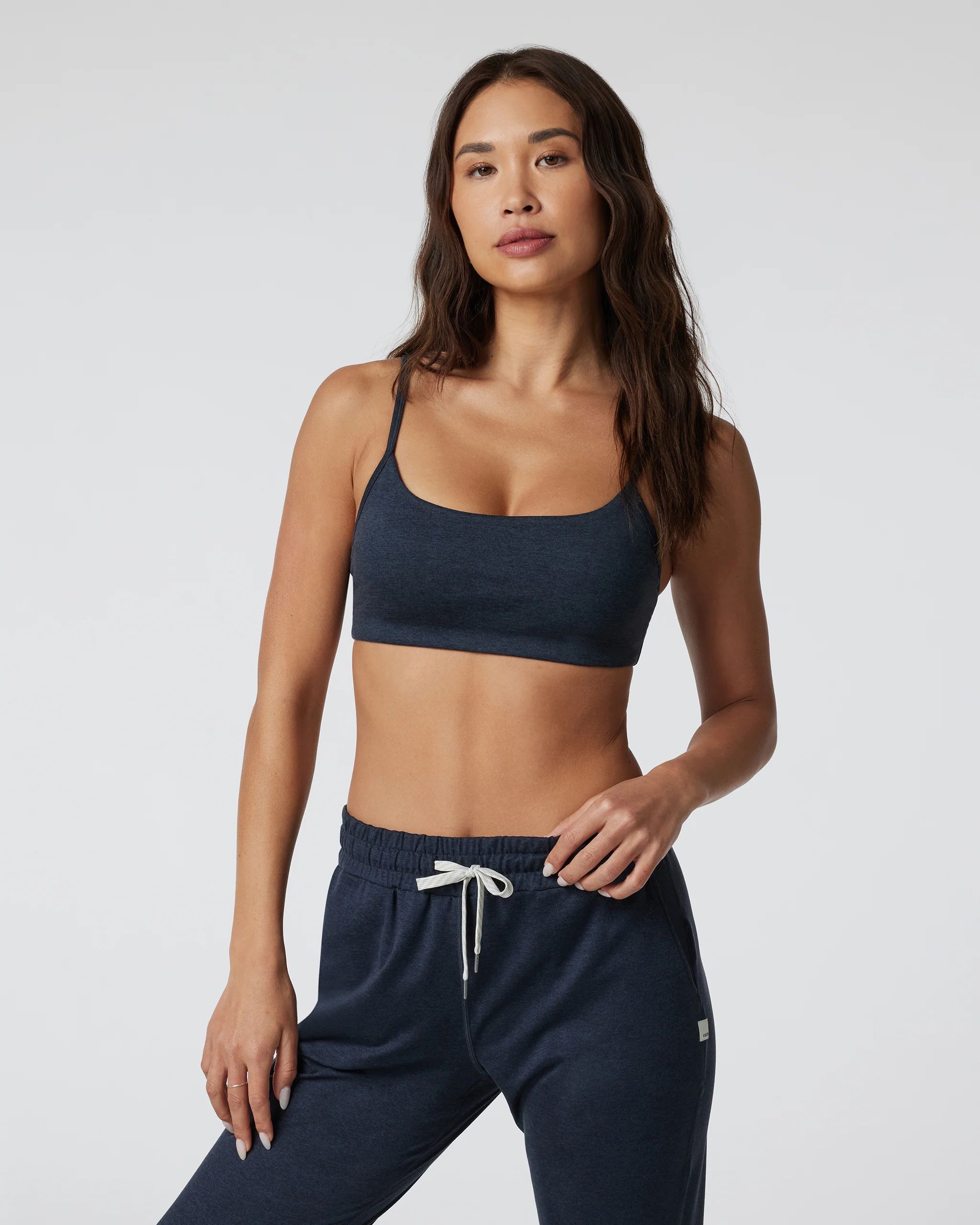 Halo Essential Bra | Midnight Light Support Bra | Vuori | Vuori Clothing (US & Canada)