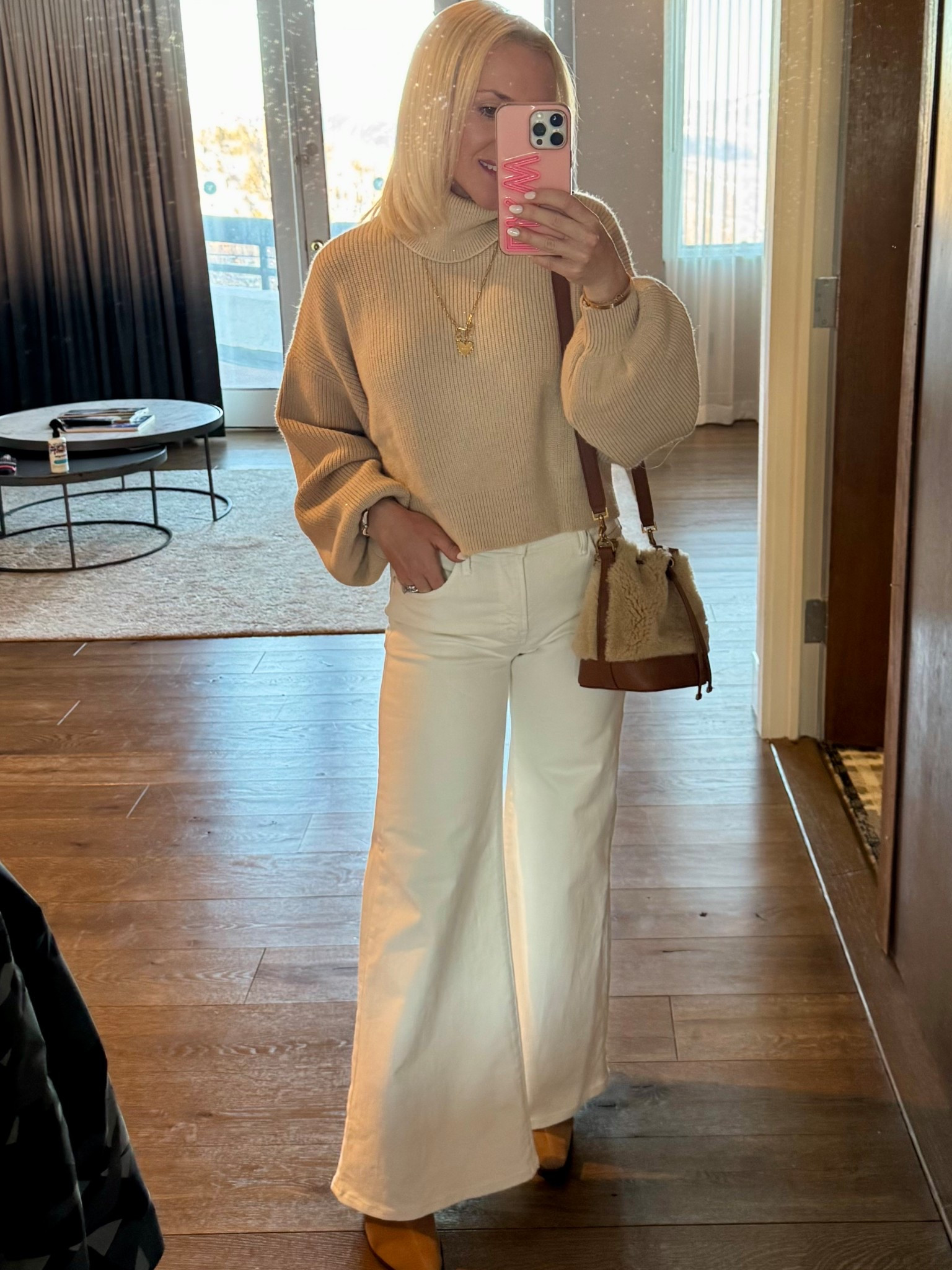 Après ski.
Winter trip. White jeans.
Petite style. Aspen look.
Aspen style. Tuckernuck 

#LTKSeasonal #LTKStyleTip #LTKPetite