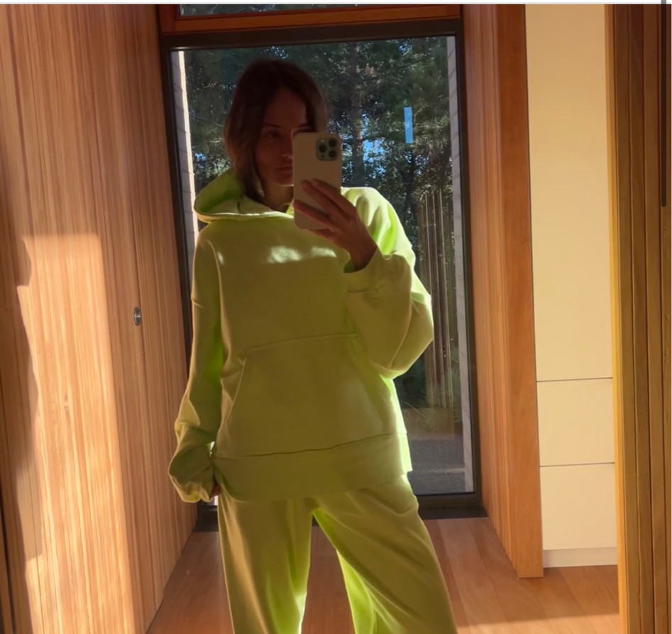 New Daily Drills collection that launched yesterday 💚 personal favs are the tank & hoodie!!!! I have both!