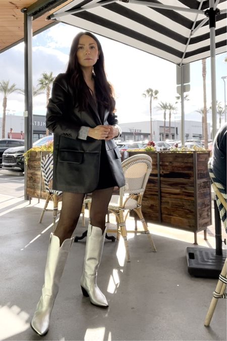 Sundaying with this silver boots outfit 🔪

Silver boots, leather blazer, winter outfit, black shorts, oversized blazer, gray sweater, gray cardigan, outfit with silver boots 

#LTKunder50 #LTKunder100 #LTKstyletip