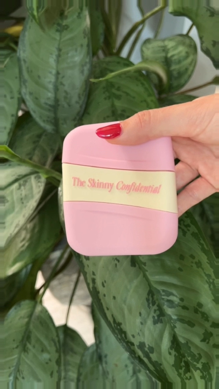 I’ve been LOVING The Skinny Confidential products. Especially the Mint Roller 💗


#LTKBeauty #LTKCyberWeek #LTKGiftGuide