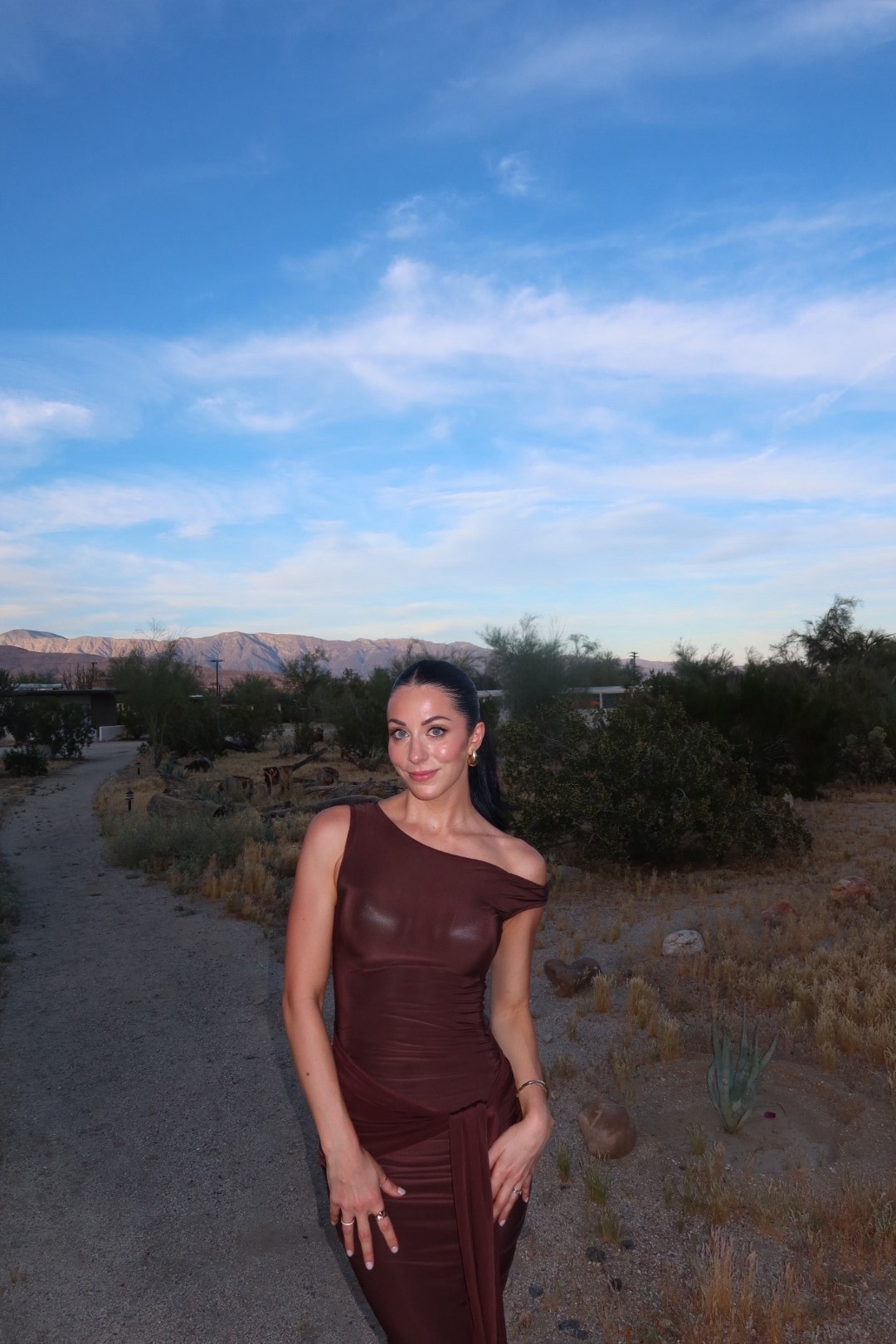 Wedding guest dress in the desert 🌵🤎☀️ @prettylittlething 

#LTKootd #LTKWedding #LTKgrwm