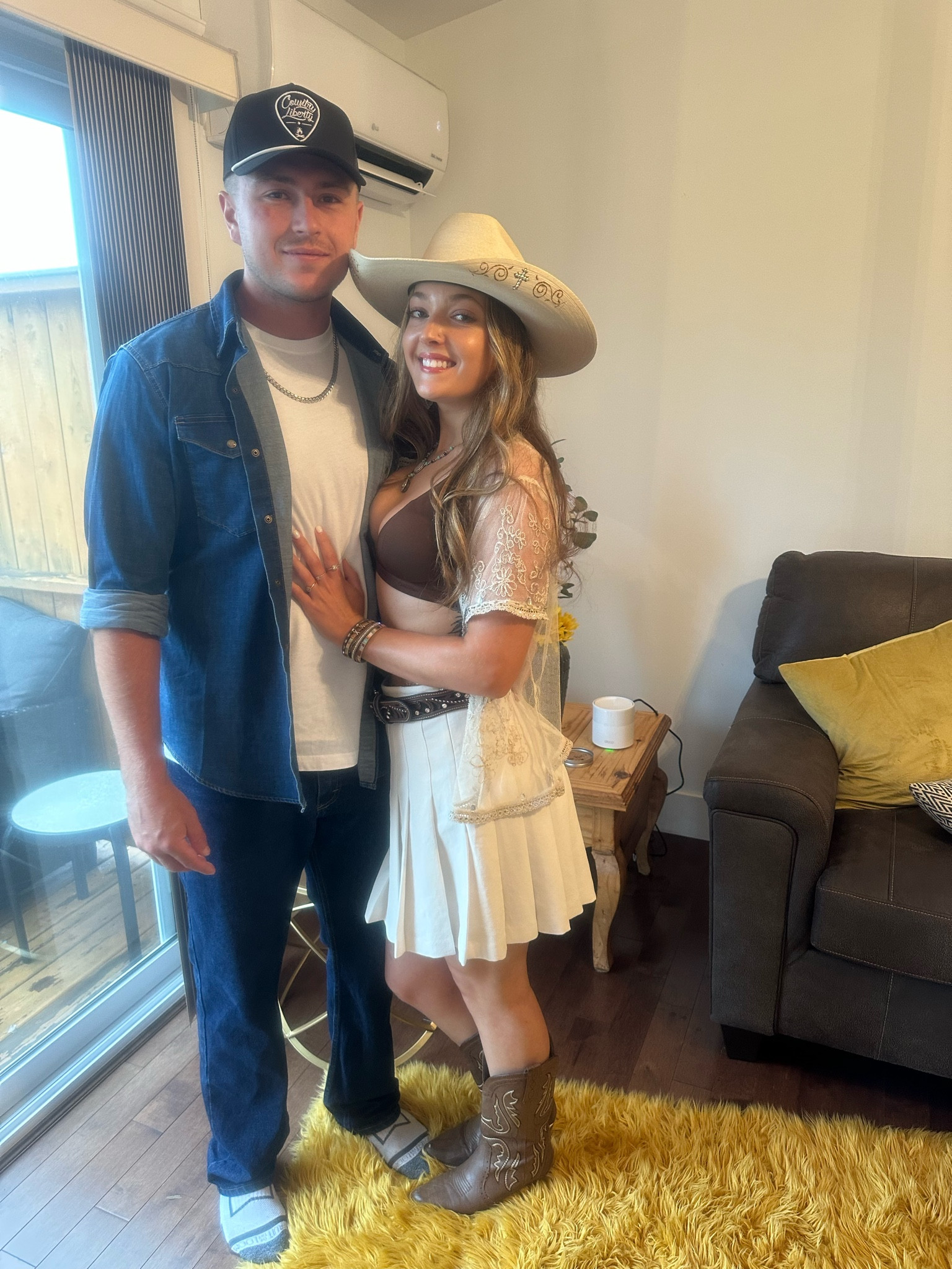 Country concert outfits, cowgirl outfits, western outfits, country music outfits, western style, western clothing, summer clothes, summer outfits, skirt, cowgirl hat, cowboy boots,, western belts, blingy belts, belts