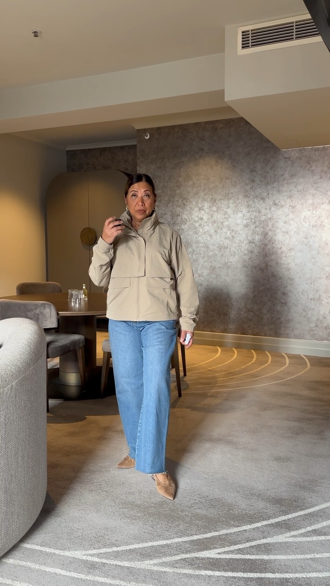 Mum (age 65, apple body shape) wears a size 10US (12AU). Her jeans and shoe aren’t on LTK, but they’re both from DECJUBA (Tahni jeans - size 14 - and the Eva Sling Back in Mocha)

#LTKautumn #LTKMidsize #LTKOver40