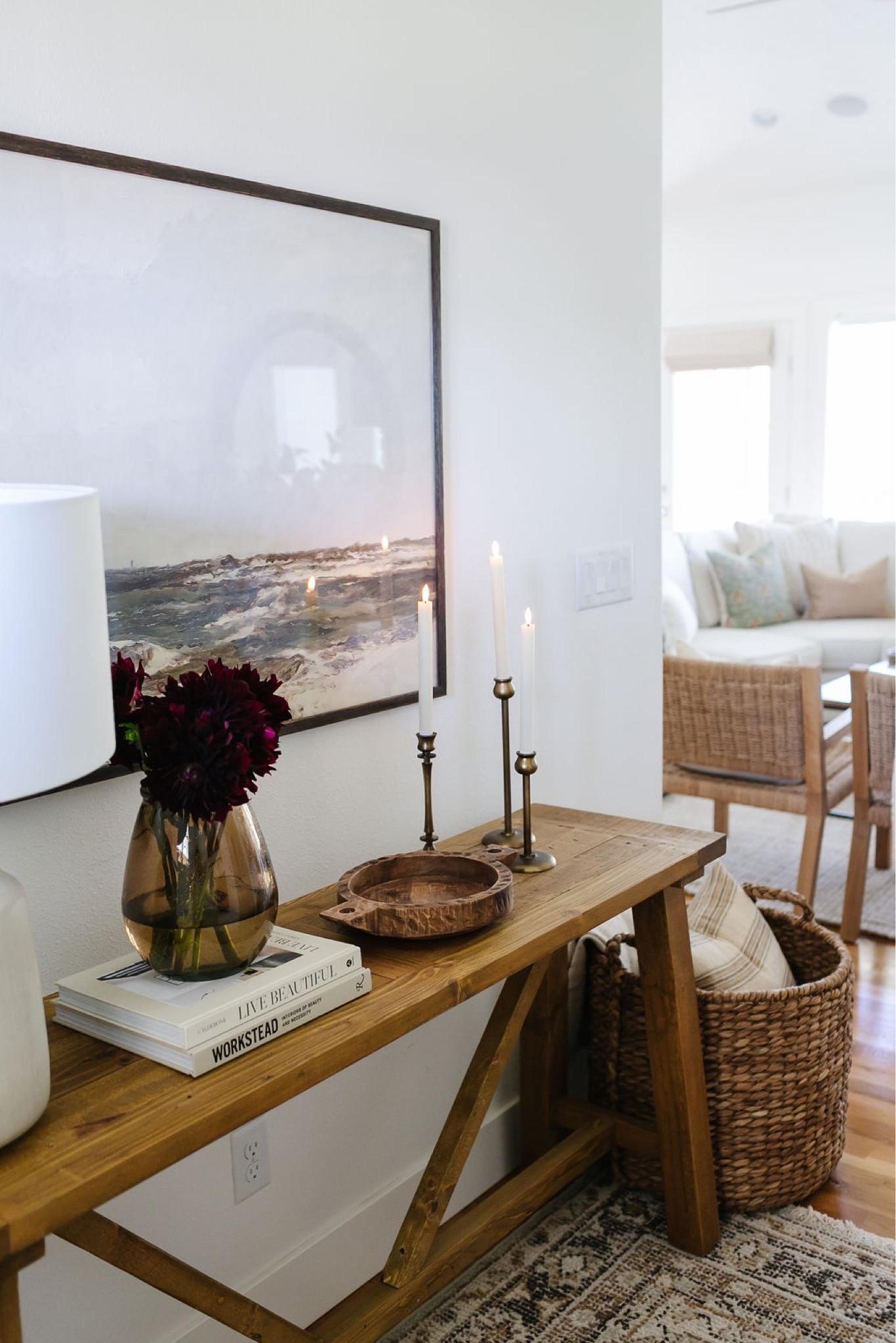 Fall console table decor I’m loving!

Fall decor 
Farmhouse console table 
Brass candleholders 
LED candles 
Home decor 
Living room decor 

#LTKsalealert #LTKhome #LTKSeasonal