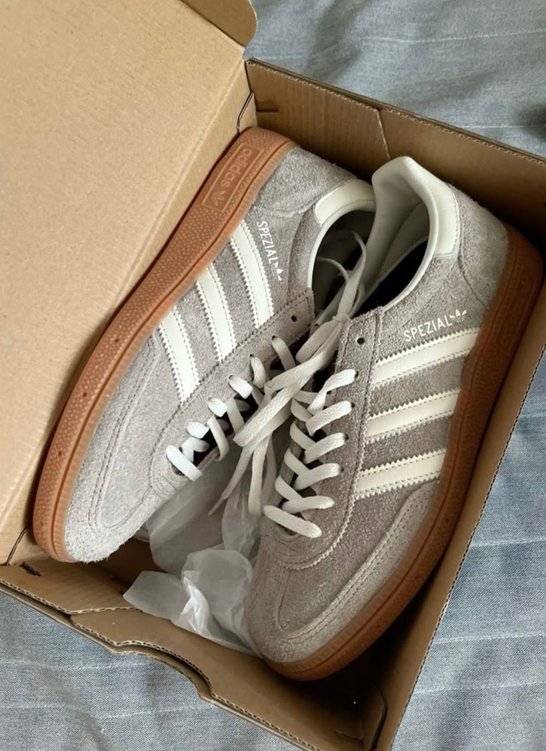 Fall staple sneakers | Adidas grey suede 

#LTKTravel #LTKWorkwear #LTKSeasonal