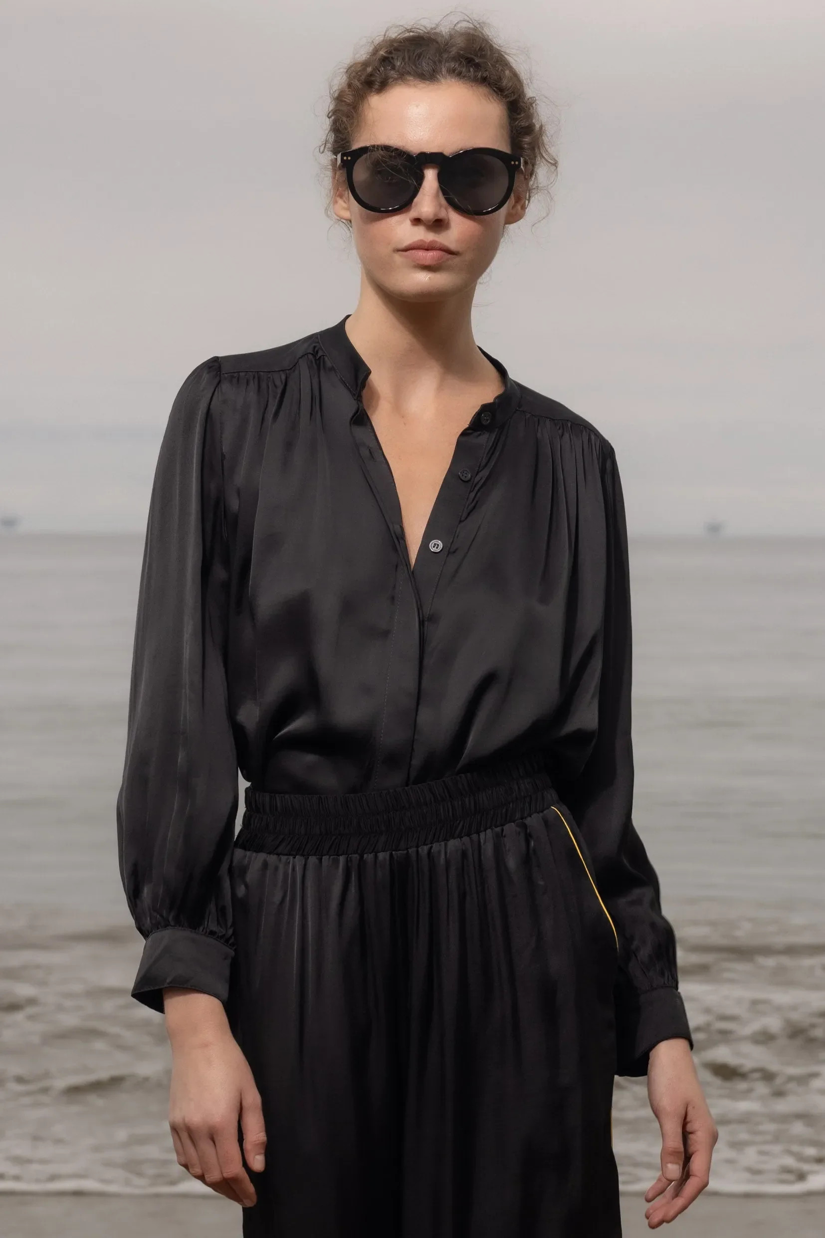 Farah Blouse - Noir | Heidi Merrick