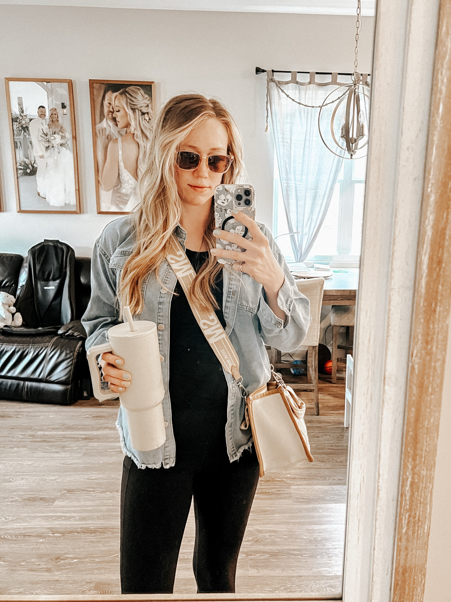 Mom on the go ootd

#LTKFindsUnder100 #LTKStyleTip #LTKItBag