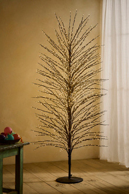 Illuminated LED Tree, 6’ | Terrain