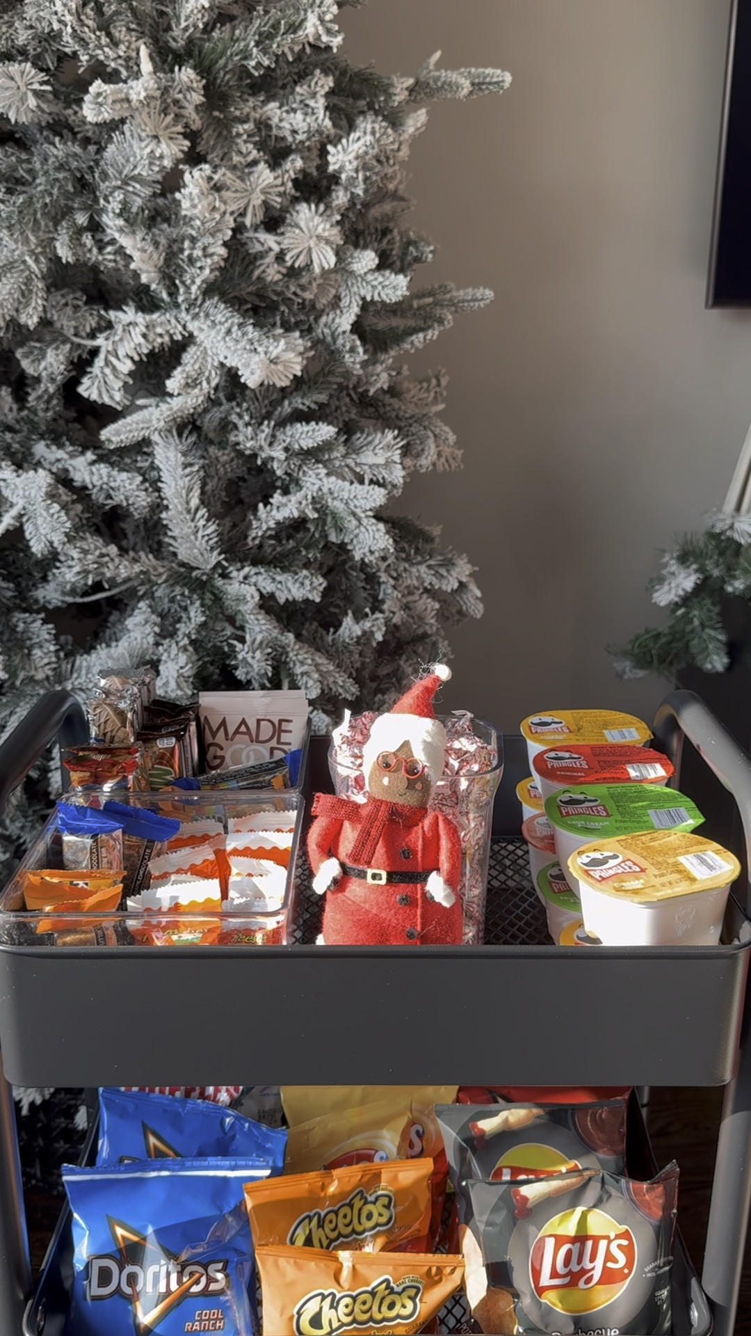 Absolutely loved making this! It warmed my heart to just do something nice for someone. No matter how big or small!

#LTKHoliday #LTKhome #LTKGiftGuide