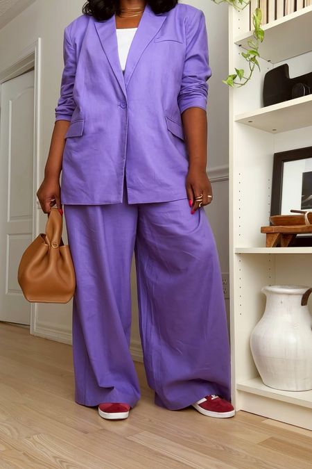 The perfect summer linen suit. 

#LTKplussize #LTKcanada #LTKmidsize