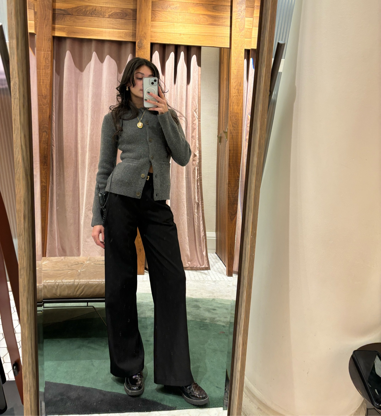 Work outfit of the day! 🖤

#LTKStyleTip #LTKWorkwear #LTKSeasonal