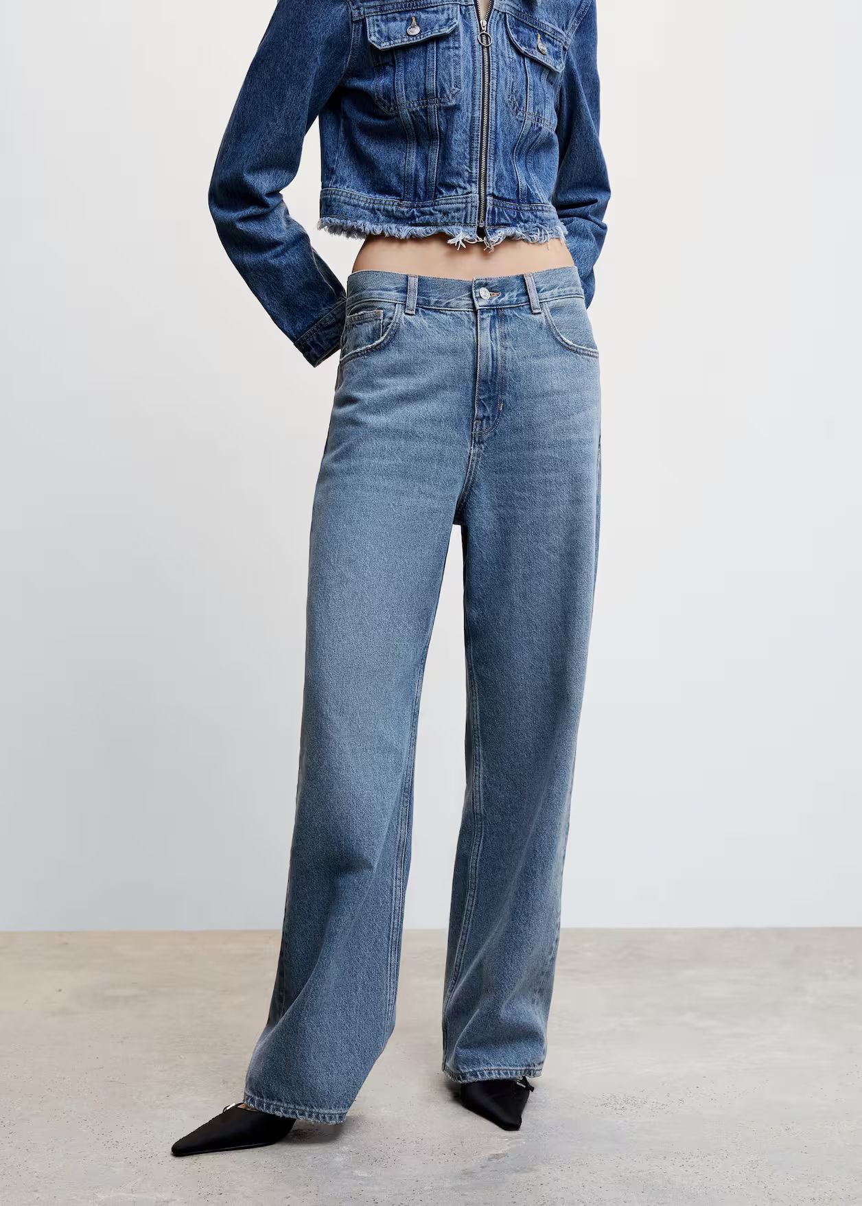 Low-rise loose-fit wideleg jeans -  Women | Mango USA | MANGO (US)