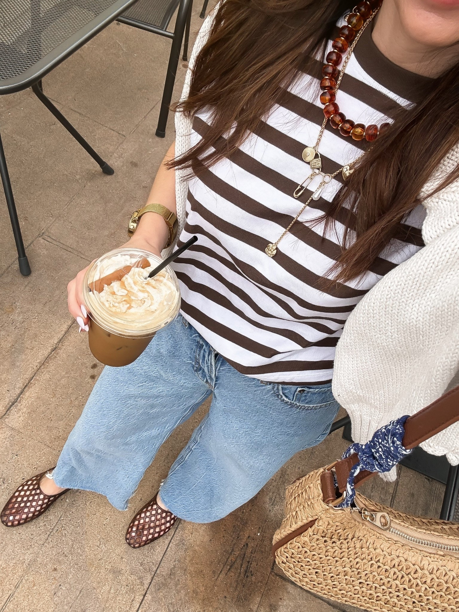 Cutest @American Eagle Outfitters tee. Currently on sale.


#LTKSeasonal #LTKSaleAlert #LTKootd