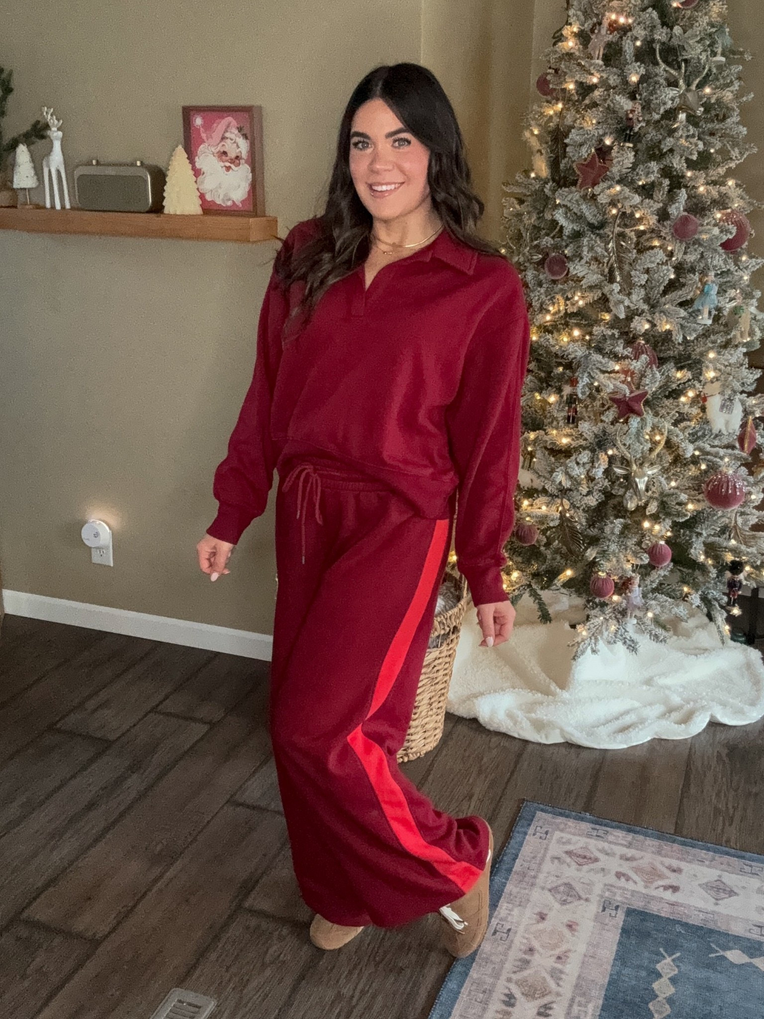 Medium sweatshirt & sweatpants 

#LTKSeasonal #LTKootd #LTKSaleAlert