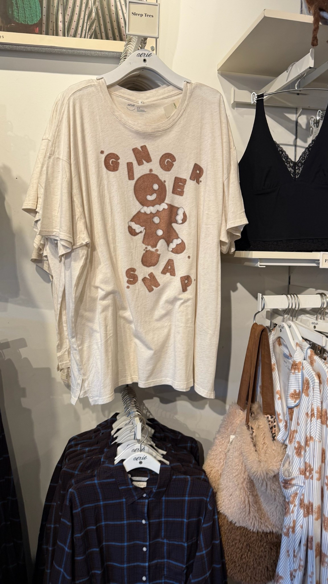 Holiday graphic tee finds!

#LTKHoliday #LTKFindsUnder50 #LTKStyleTip